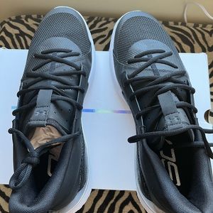 Steph Curry new in box sneakers